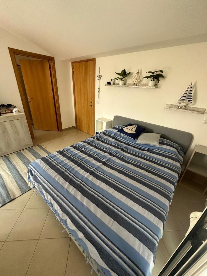 Bella Alba Apartment On The Beach Альба-Адриатика Экстерьер фото