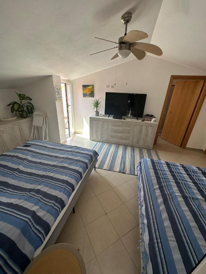 Bella Alba Apartment On The Beach Альба-Адриатика Экстерьер фото